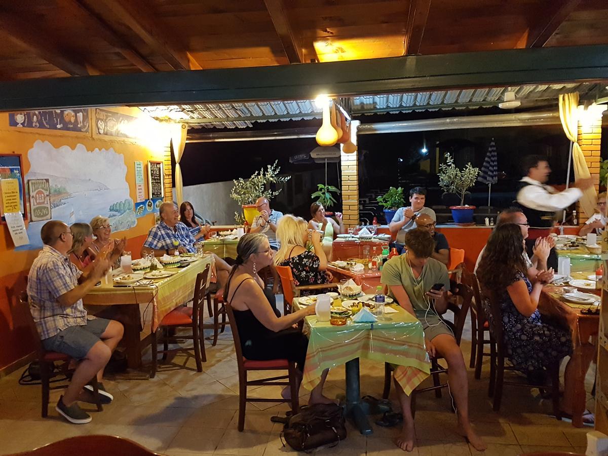 Stars Hotel (Adults Only) Άγιος Γεώργιος Εξωτερικό φωτογραφία