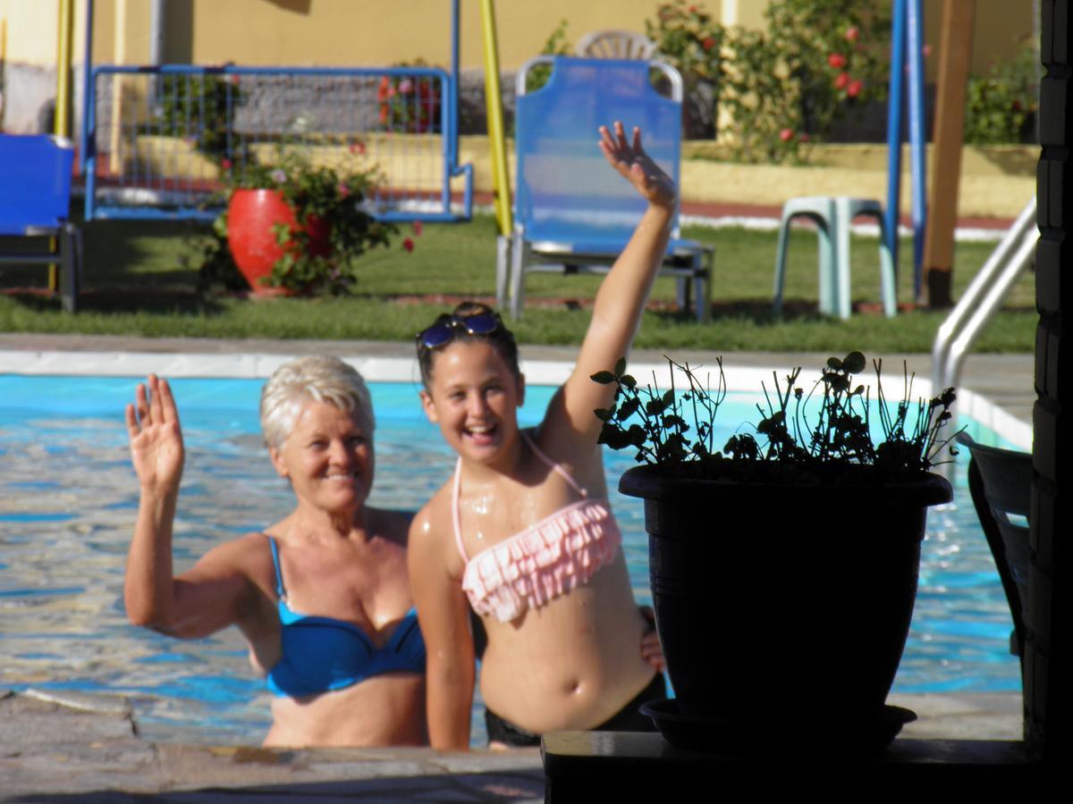 Stars Hotel (Adults Only) Άγιος Γεώργιος Εξωτερικό φωτογραφία