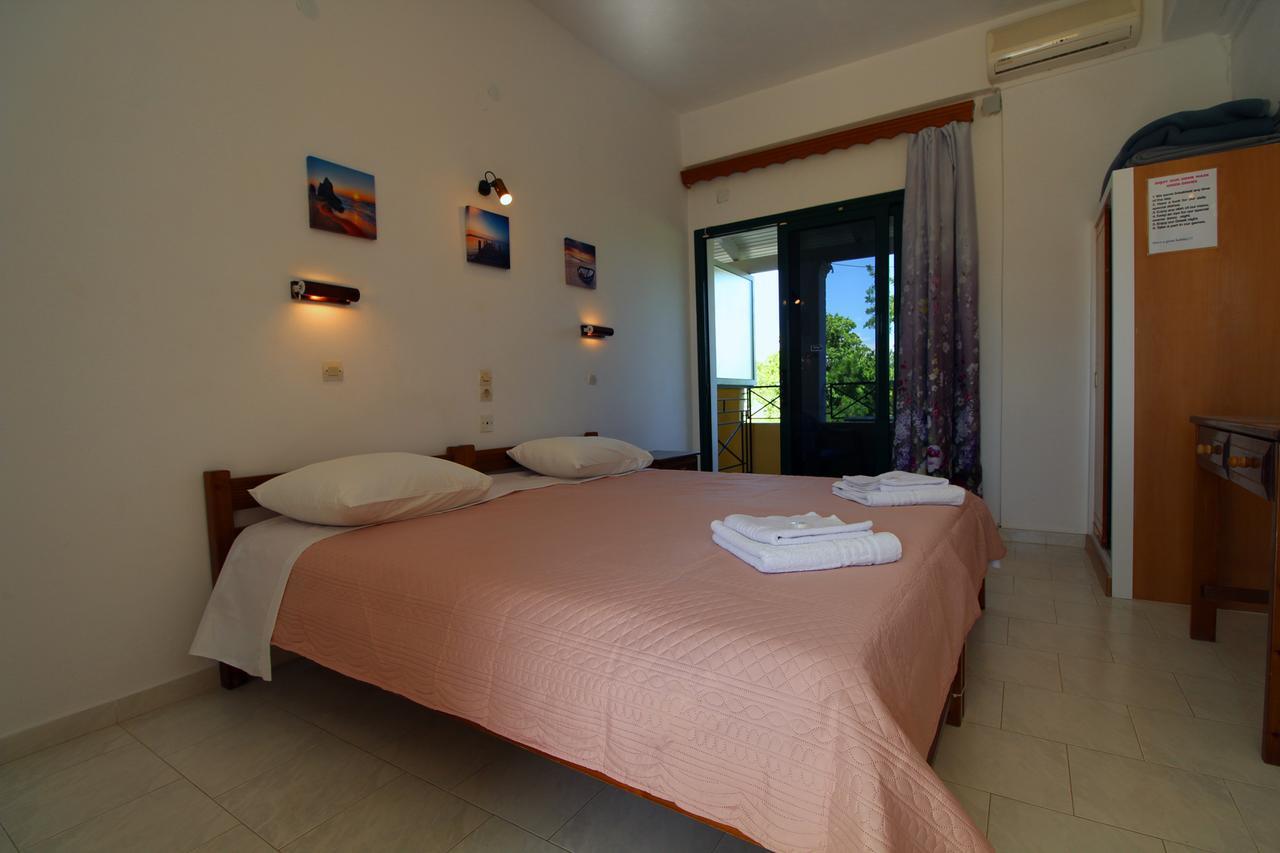 Stars Hotel (Adults Only) Άγιος Γεώργιος Εξωτερικό φωτογραφία