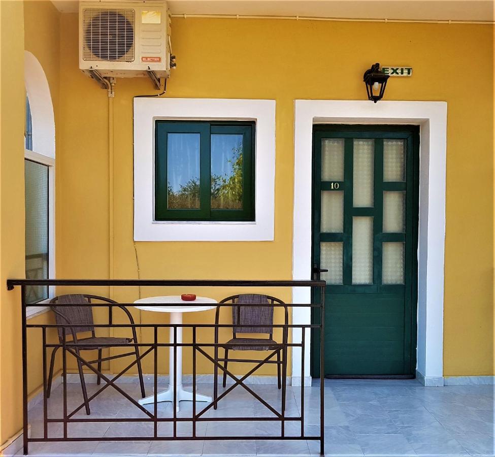Stars Hotel (Adults Only) Άγιος Γεώργιος Εξωτερικό φωτογραφία